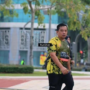 Runner Photo 6986806