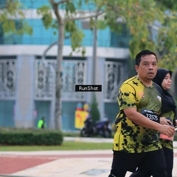 Runner Photo 6986810