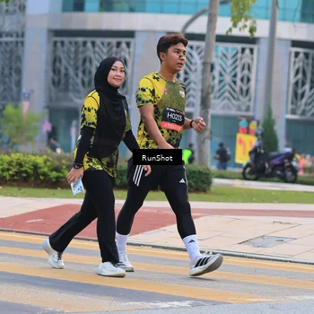 Runner Photo 6986873