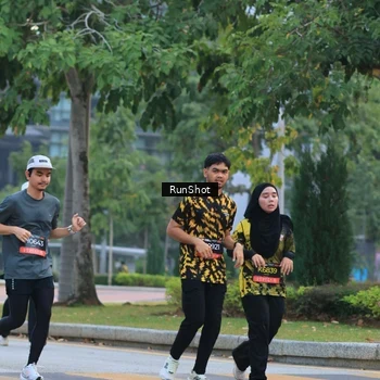 Runner Photo 6986876