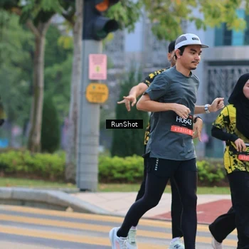 Runner Photo 6986893