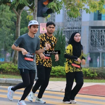 Runner Photo 6986900