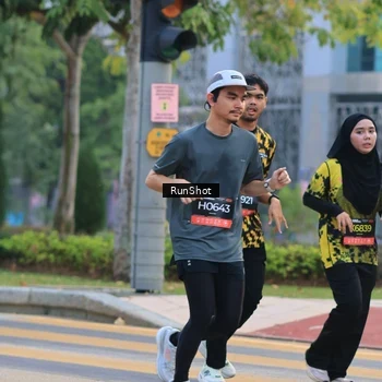 Runner Photo 6986905