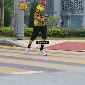 Runner Photo 6986937