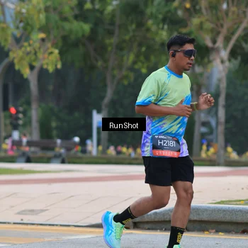 Runner Photo 6986975