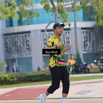 Runner Photo 6986997