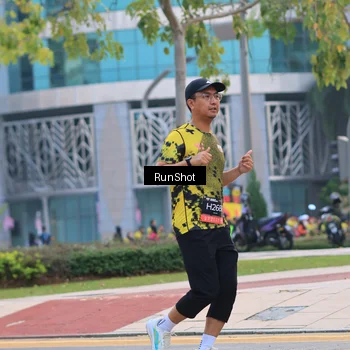 Runner Photo 6986998