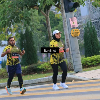 Runner Photo 6987003