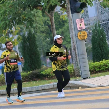 Runner Photo 6987006