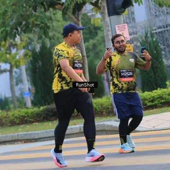 Runner Photo 6987007