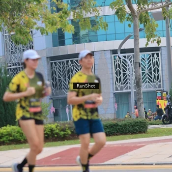 Runner Photo 6987012