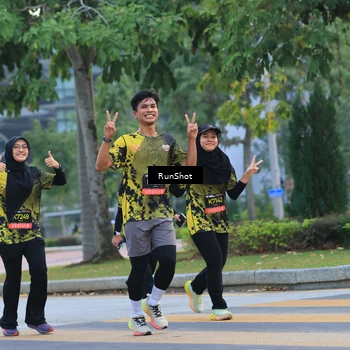 Runner Photo 6987035