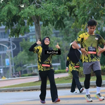 Runner Photo 6987038