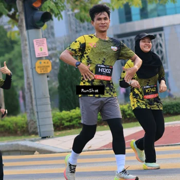 Runner Photo 6987052