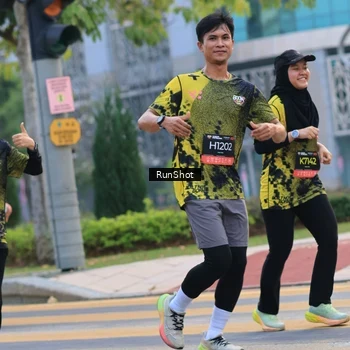 Runner Photo 6987067