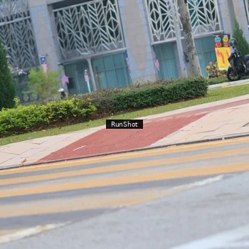 Runner Photo 6987085