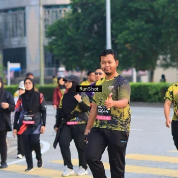 Runner Photo 6987115