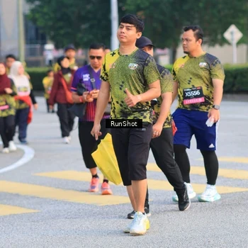 Runner Photo 6987120