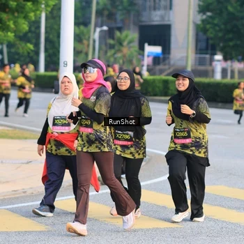 Runner Photo 6987159