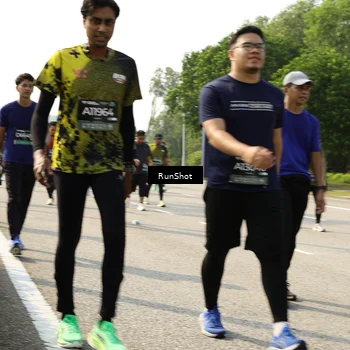 Runner Photo 6987179