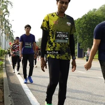 Runner Photo 6987199