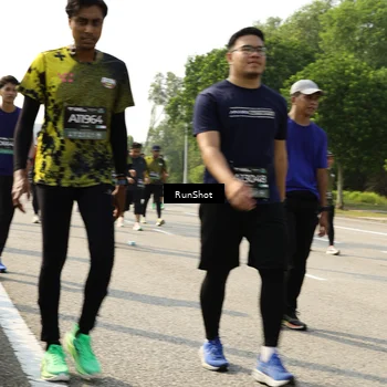 Runner Photo 6987203