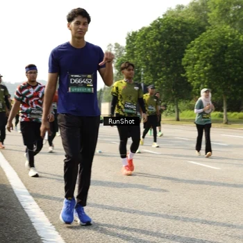 Runner Photo 6987224