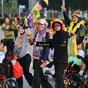 Runner Photo 6987229