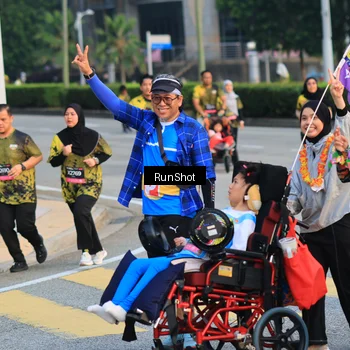 Runner Photo 6987237