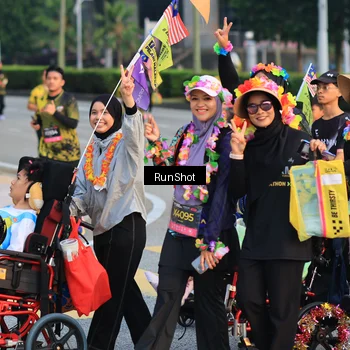 Runner Photo 6987243