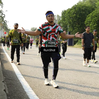 Runner Photo 6987246