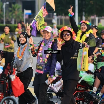 Runner Photo 6987250