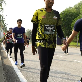 Runner Photo 6987257