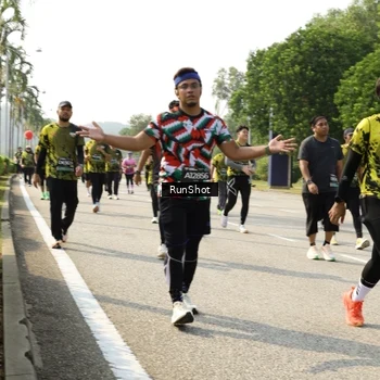 Runner Photo 6987264