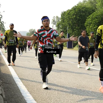 Runner Photo 6987270