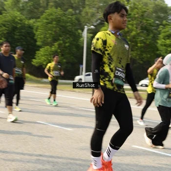 Runner Photo 6987276