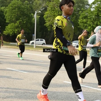 Runner Photo 6987297
