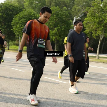 Runner Photo 6987305