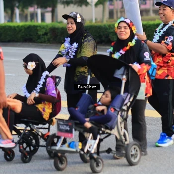 Runner Photo 6987306