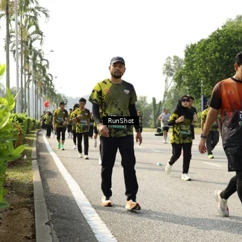 Runner Photo 6987307
