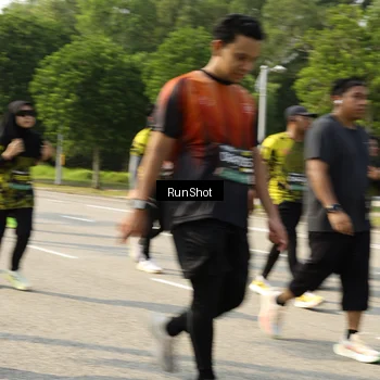Runner Photo 6987311