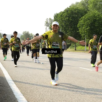 Runner Photo 6987323