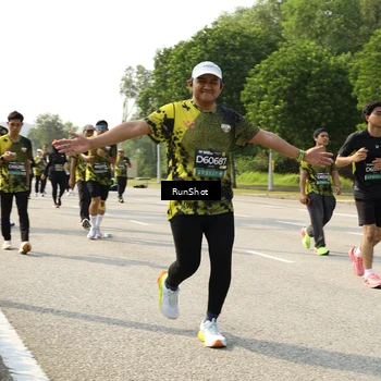 Runner Photo 6987330