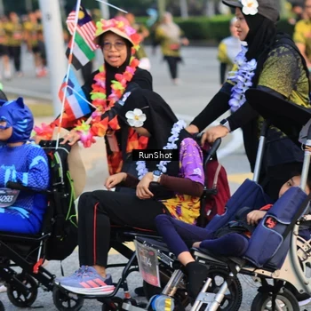 Runner Photo 6987350