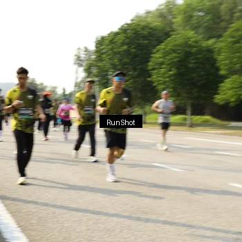 Runner Photo 6987364
