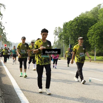 Runner Photo 6987365