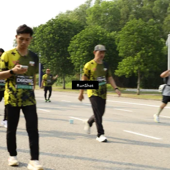Runner Photo 6987408