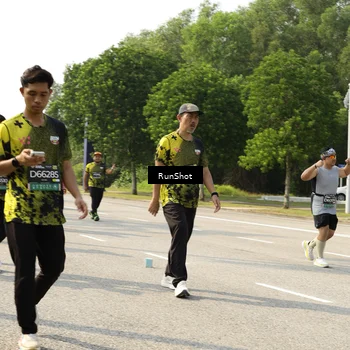 Runner Photo 6987409