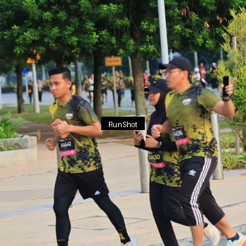 Runner Photo 6987448