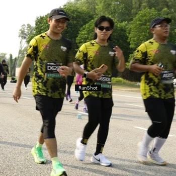 Runner Photo 6987457